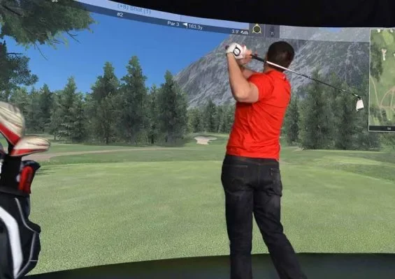 Golf-Simulator-e1534256031625-565x400